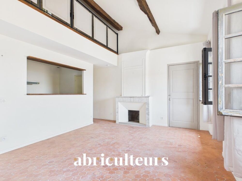 Lumineux appartement de 54 m² habitables en vente dans le centre historique de Grasse (06130)