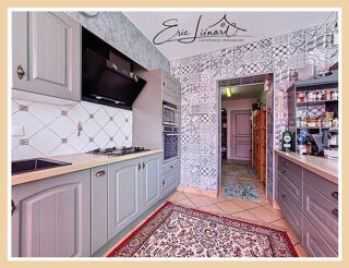  Maison  vendre 9 pices 229 m