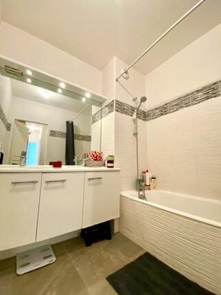  Appartement  vendre 3 pices 64 m