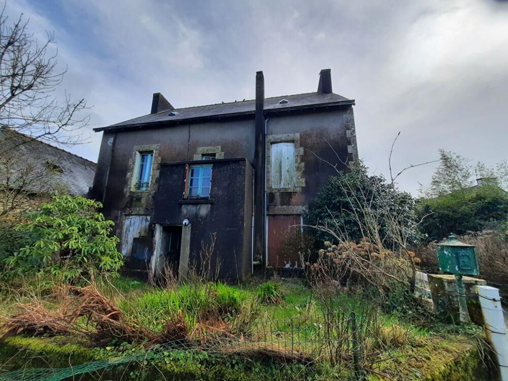 Laz (29520) maison de caractère de 239 m² garage et jardin
