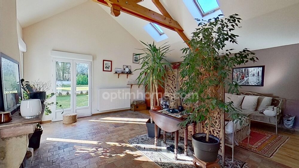 CLAYE SOUILLY - Maison de 6 pièces avec garage pour 2 véhicules, remise, atelier et cave - Parcelle de 770m²