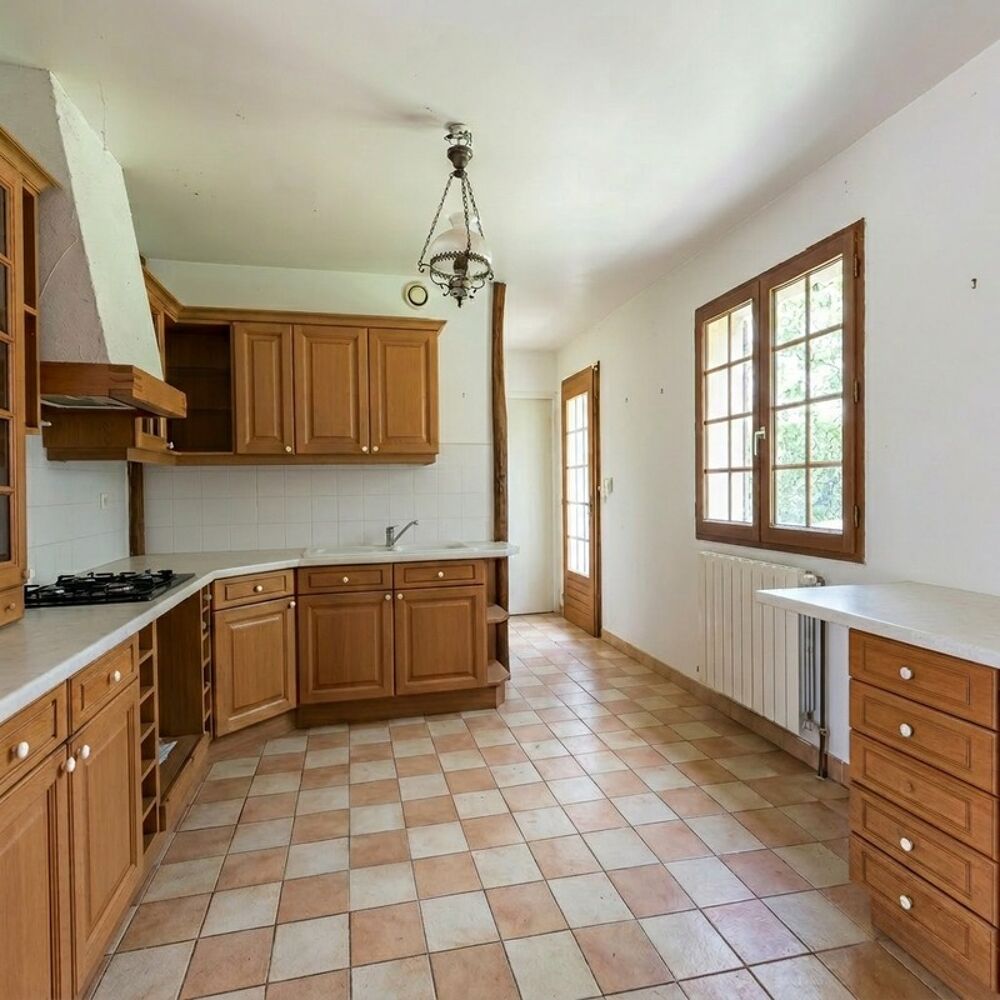 Vente Maison Un lieu de vie unique avec trois maisons aux possibilités infinies ! Corneuil