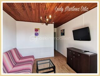  Immeuble  vendre 15 + pices 440 m