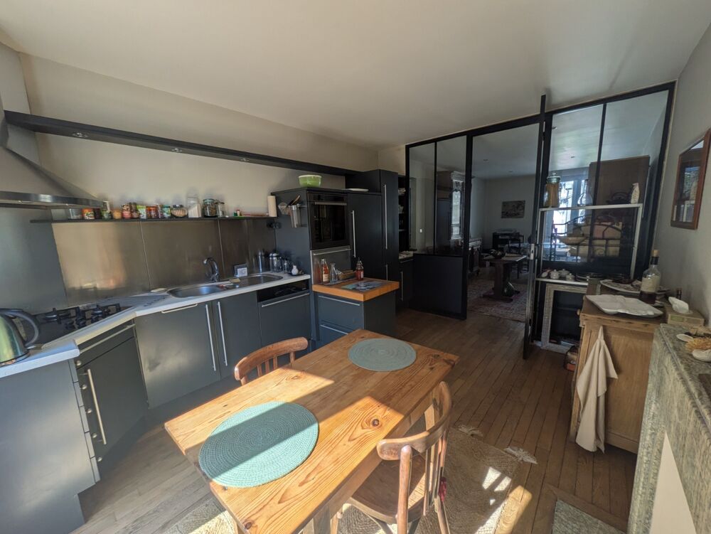 Vente Appartement PONTIVY HYPER CENTRE SPLENDIDE APPARTEMENT DE 198M² ENVIRON 4 NIVEAUX  AVEC TERRASSE EXTÉRIEURE et GARAGE Pontivy