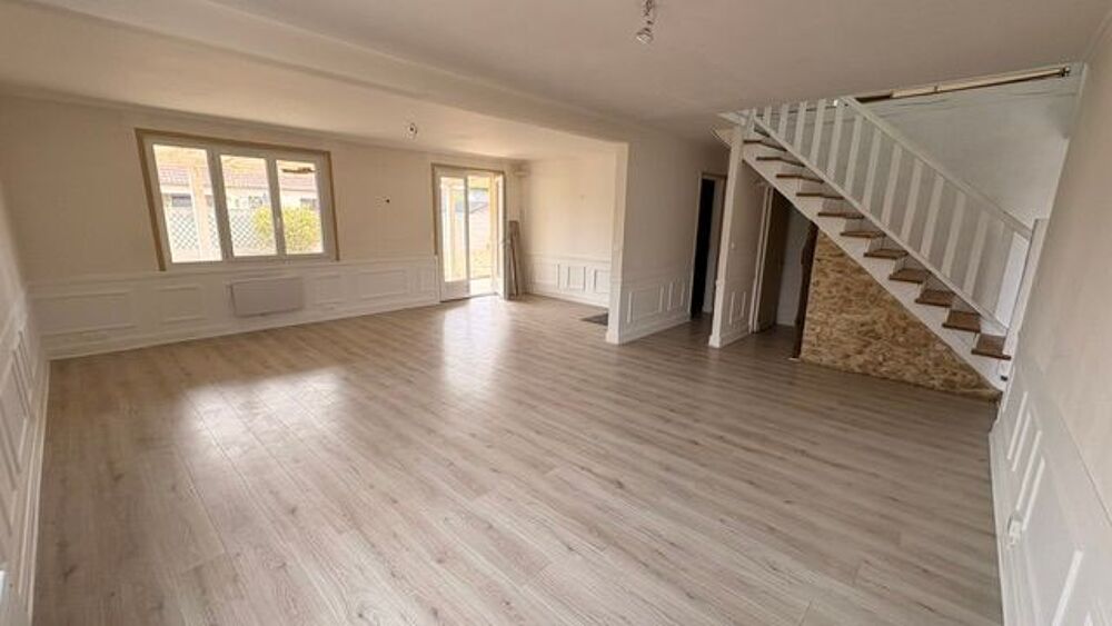 Location Maison Maison de 180m2 à louer sur Porcheville Porcheville