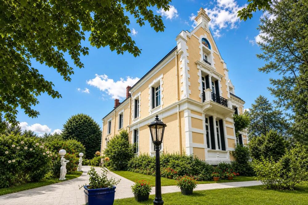 Maison de 12 pièces de 432 m² à Casteljaloux