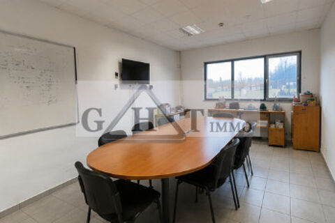   ENTREPOT/ BUREAU A LOUER CREIL 