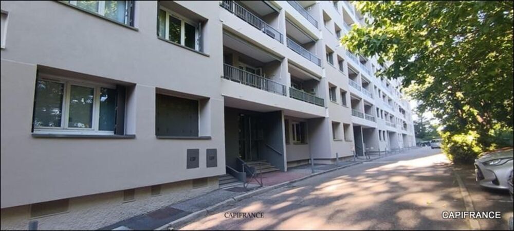 Vente Appartement A ECULLY (69) EXCLUSIVITE APPARTEMENT 81 m² TRAVERSANT 3 CHAMBRES, BALCON, CAVE, 5ème étage ASCENSEUR Ecully