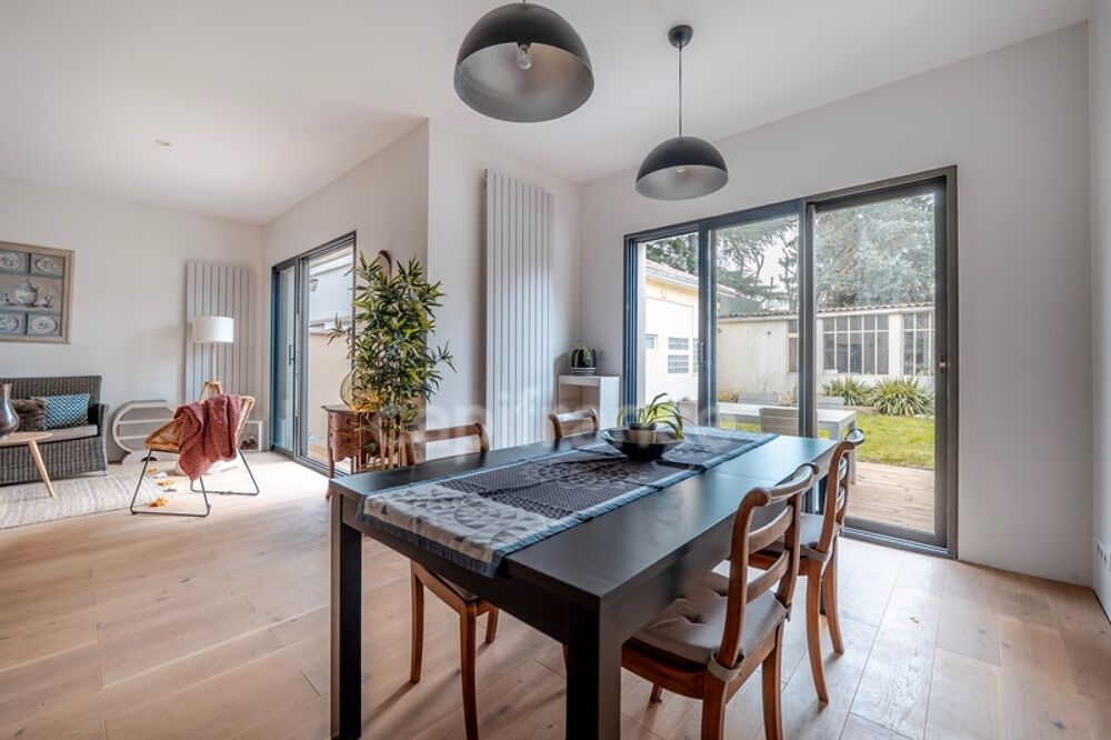 Vente Maison Maison à vendre 9 pièces VERSAILLES (78) Versailles