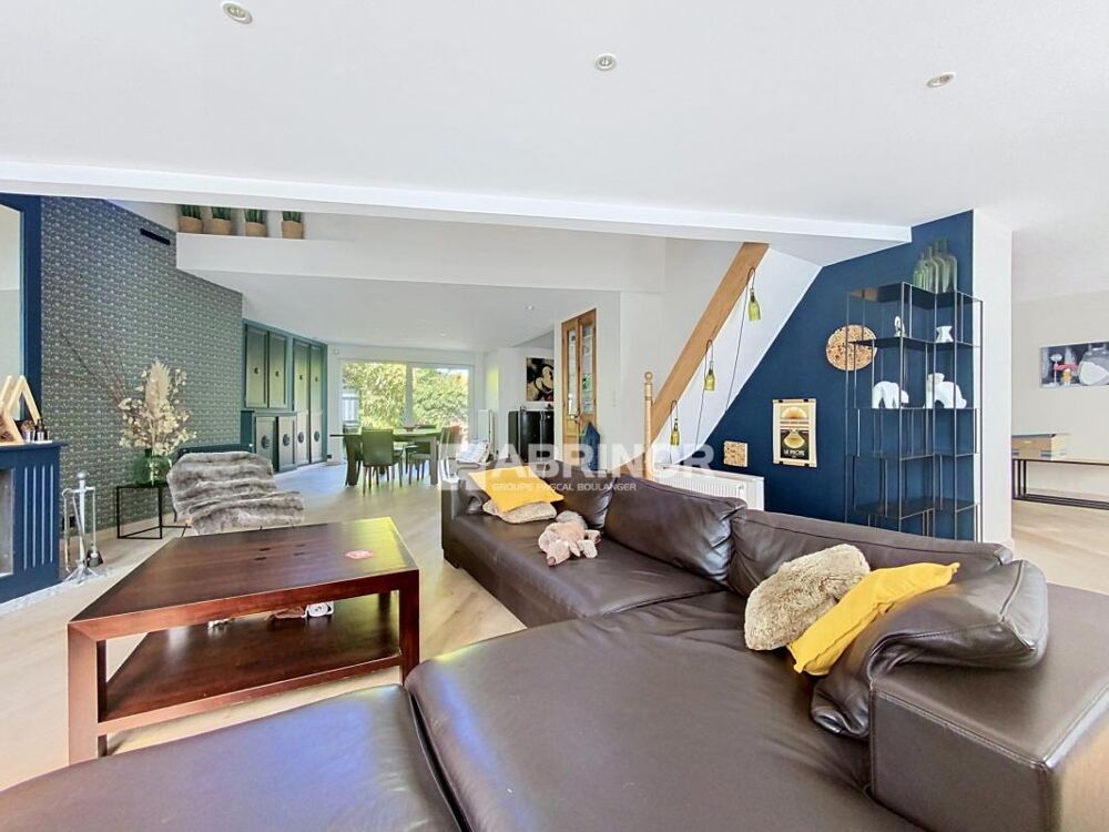 MASION DE VILLE 260M² AVEC GARAGE ET GRANDE TERRASSE