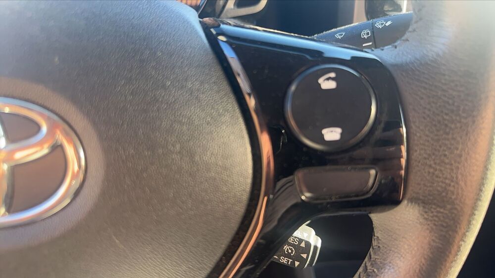 Aygo II 1.0 VVT-i 69 X-Play 2015 occasion 38300 Bourgoin Jallieu