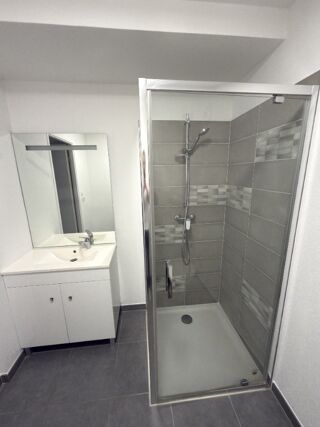  Appartement à louer 2 pièces 37 m²