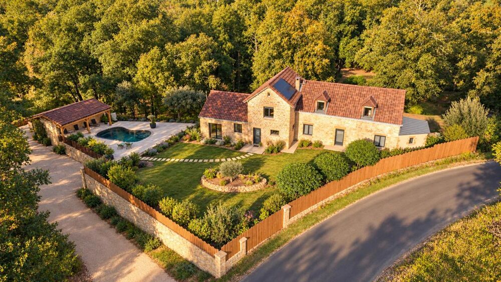 Vente Propriété/Château Propriété d'exception de plus de 400 m² avec deux gîtes et trois piscines aux portes de Sarlat Prats de carlux