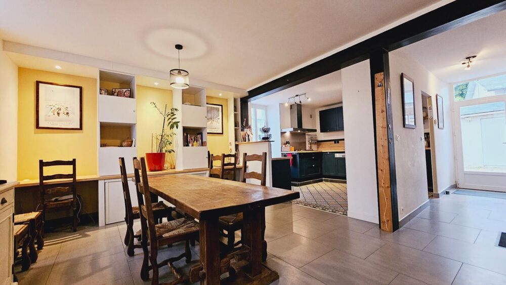 Vente Maison BOURGES MAISON 163M² 5 PIECES 4 CHAMBRES Bourges