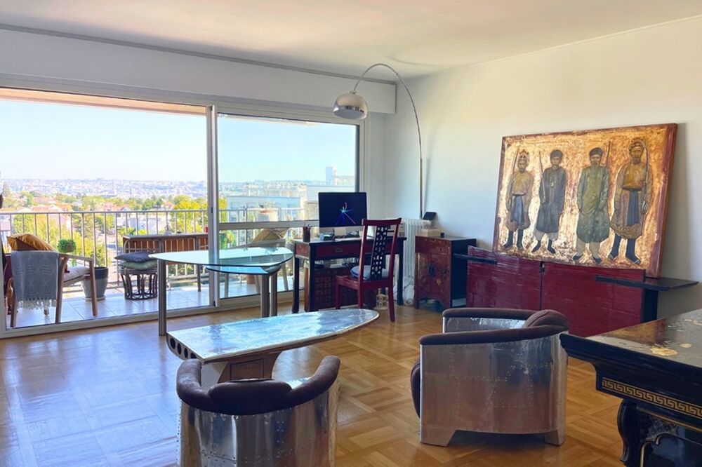 92380 GARCHES  PROCHE SAINT-CLOUD - 3 PIECES 79 m2 - TERRASSE 7 m2  LUMINEUX - VUE EXCEPTIONNELLE