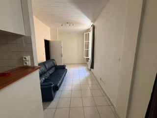  Immeuble à vendre 8 pièces 180 m²