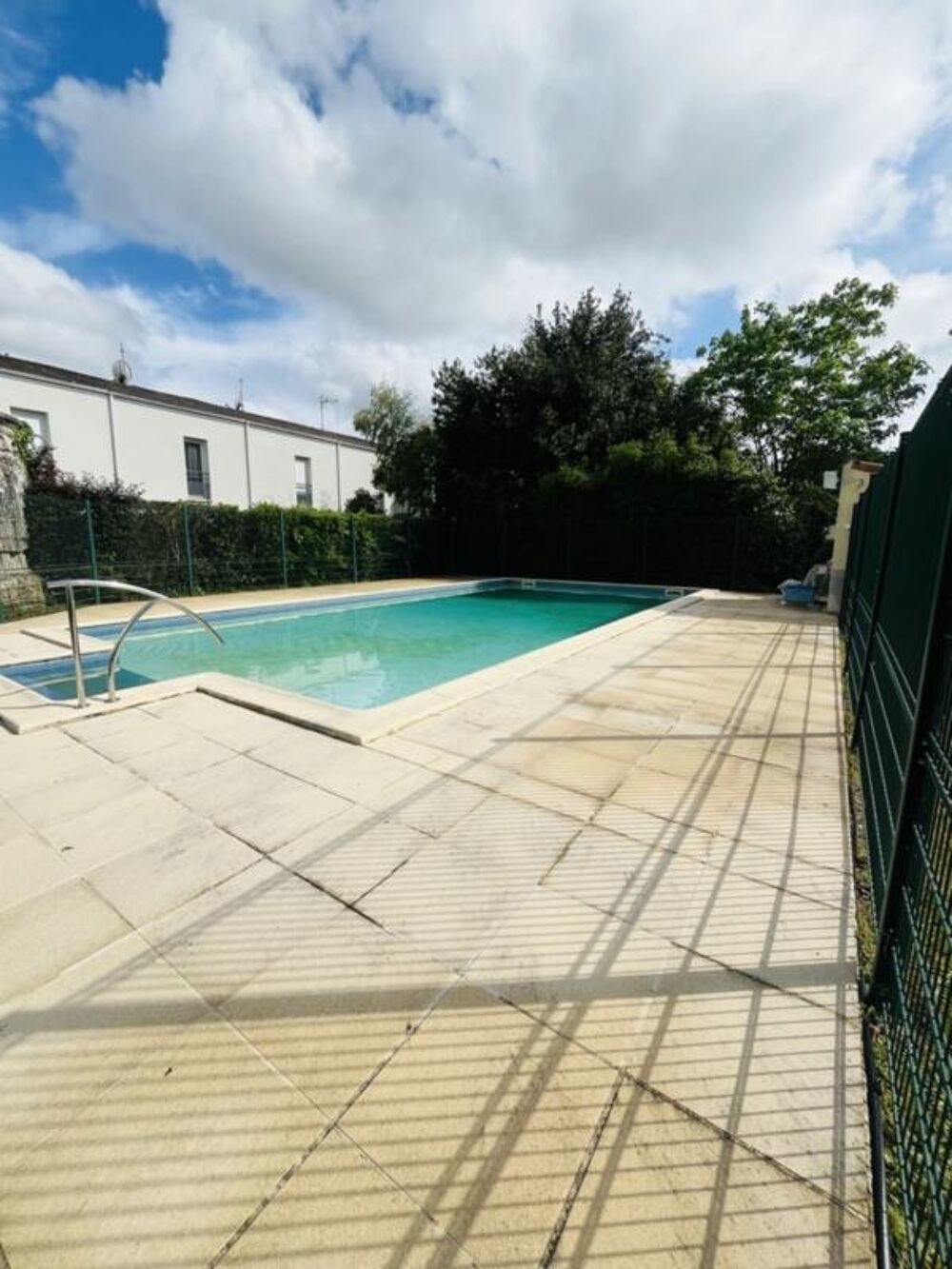 Vente Appartement Appartement lumineux en duplex 2 chambres et grande mezzanine dans résidence arborée et sécurisée avec piscine Libourne