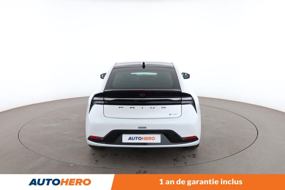 Prius 2.0 Hybride Rechargeable Design 223 ch 2023 occasion 92130 Issy-les-Moulineaux