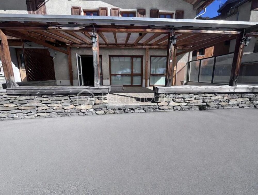 Vente Appartement Appartement 58m² Lanslevillard + terrasse 40m² exploitable Lanslevillard