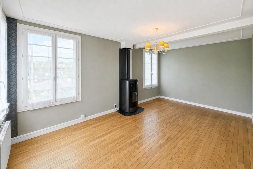 Vente Maison Maison familiale louée de 8 pièces à Saint-Benoît Saint benoit