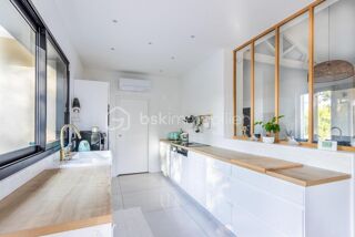  Propriété/château à vendre 8 pièces 215 m²