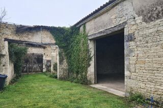  Remise / Grange � vendre 10 pi�ces 258 m�
