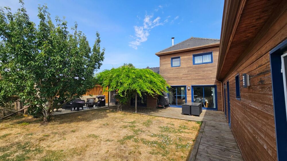 Vente Maison Houdan 3 mn / Maison familiale ossature bois de 195 m2 avec dépendances et piscine Houdan