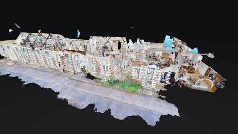   BATIMENT EN PIERRE AVEC BUREAUX ET LOCAUX COMMERCIAUX 