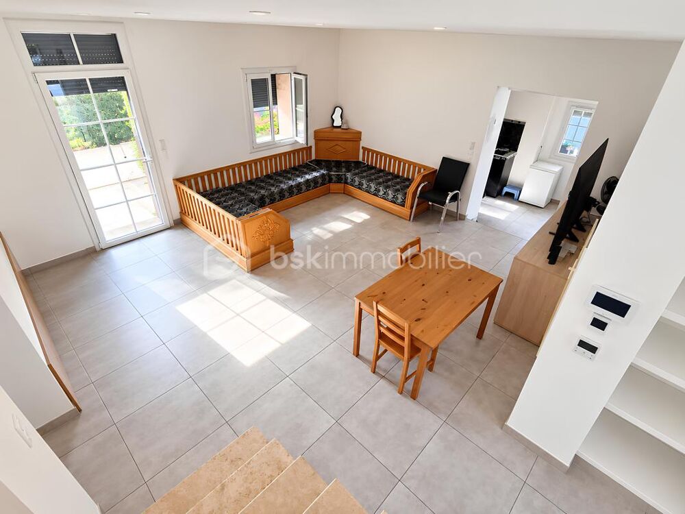Vente Propriété/Château TOULON OUEST – LAGOUBRAN – MAISON 135 M² AU SOL – 4 CHAMBRES – DPE A – TERRAIN 516 M² – GARAGE – 2 DÉPENDANCES – CLIMATISATION G Toulon