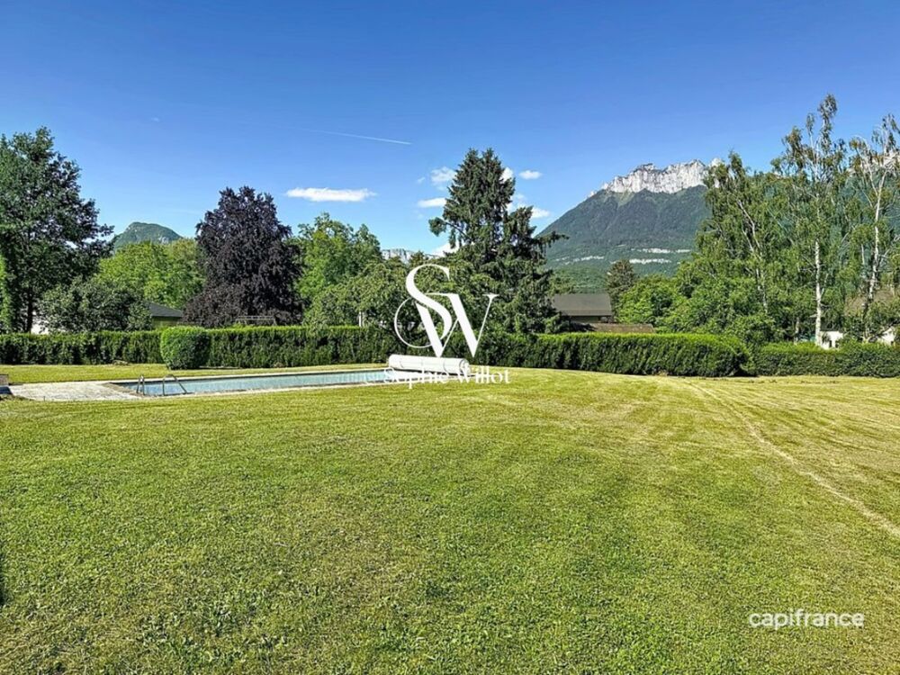 Maison de Famille à vendre 7 pièces - 200 m2 hab. (245 utiles) - plus de 2000m2 terrain prox. Lac - proche de ANNECY (74)