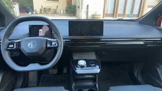 MG4 170 51 kWh Standard - Premi&egrave;re main Garantie constructeur 2023 occasion 38090 Vaulx Milieu