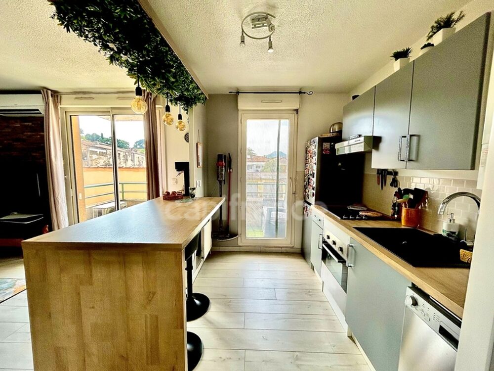 Vente Appartement Appartement lumineux avec balcon – Résidence Petit Prince, rue Mermoz Aubagne
