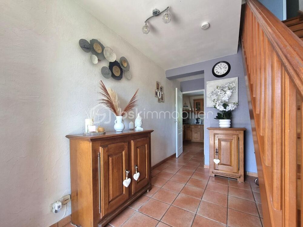 Vente Maison MAISON À MORMANT_ 4 CHAMBRES_ GARAGE_ JARDIN ! Mormant