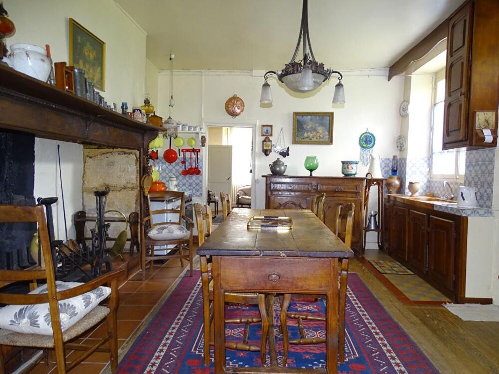 Vente Maison Maison Montignac 5 pièce(s) 176.11 m2 Montignac