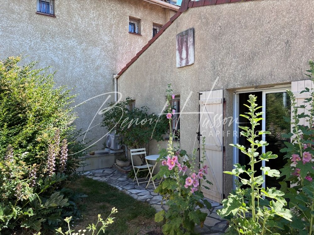 Maison T7 de 187.14m² sur terrain de 741m²