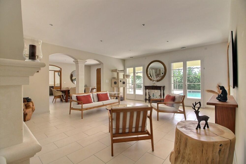 � vendre  Villa L'Isle-sur-la-Sorgue (84800)