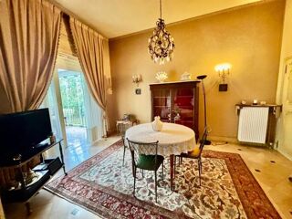  Maison � vendre 12 pi�ces 303 m�