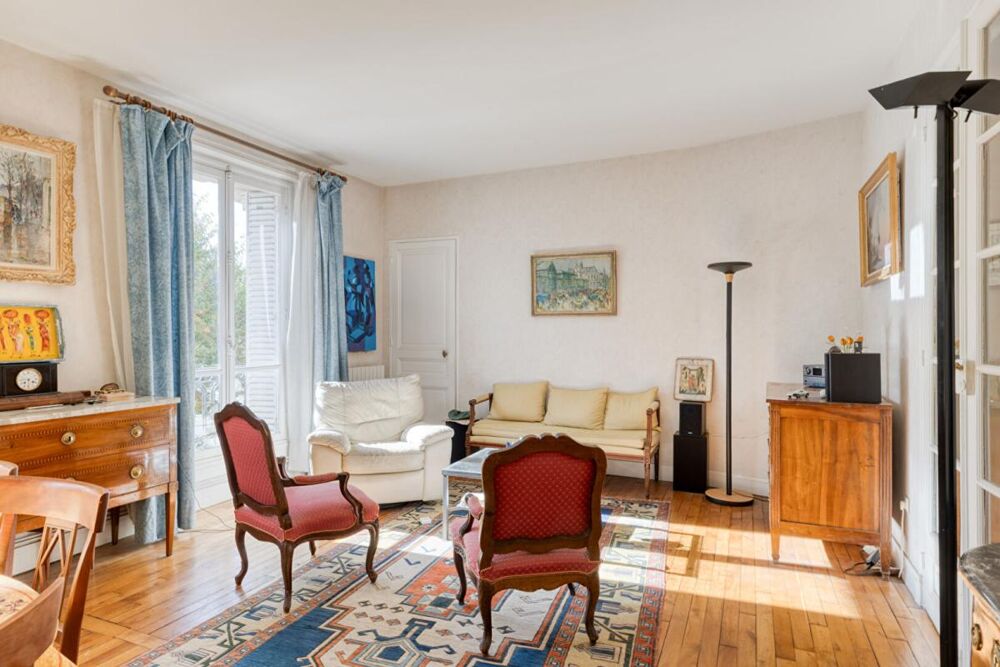 Vente Appartement Très bel appartement ancien avec double séjour et quatre chambres Paris 15