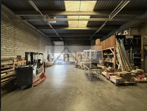   À LOUER – Entrepôt avec bureaux – Gennevilliers 