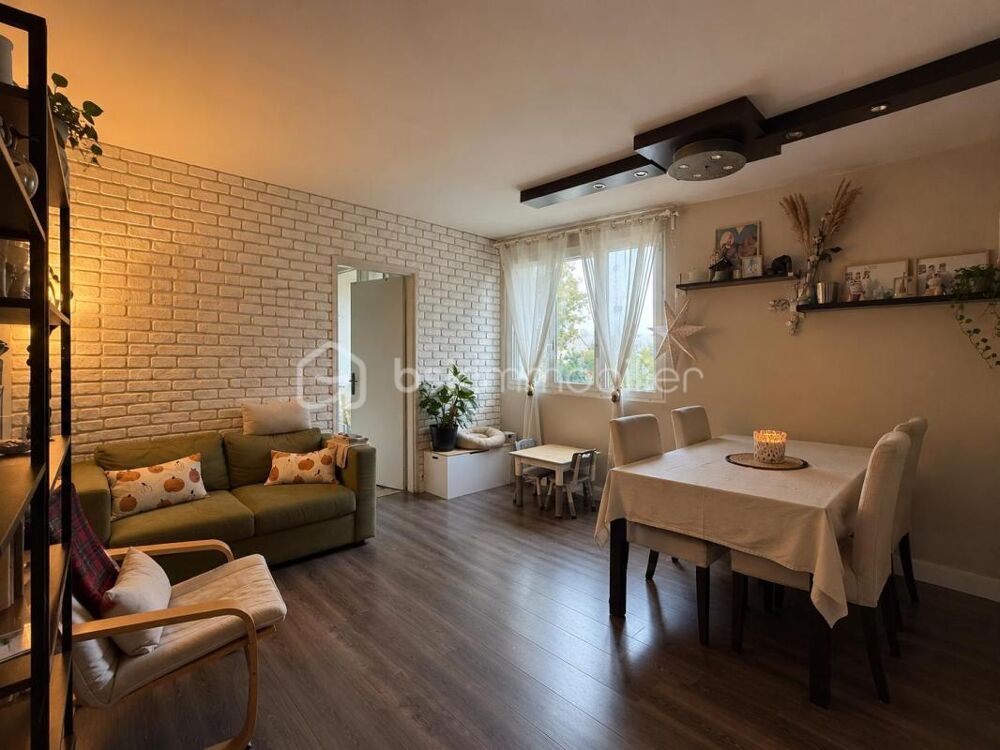 Vente Appartement 3 pièces avec balcon, cave et parking – Résidence calme Vert le petit