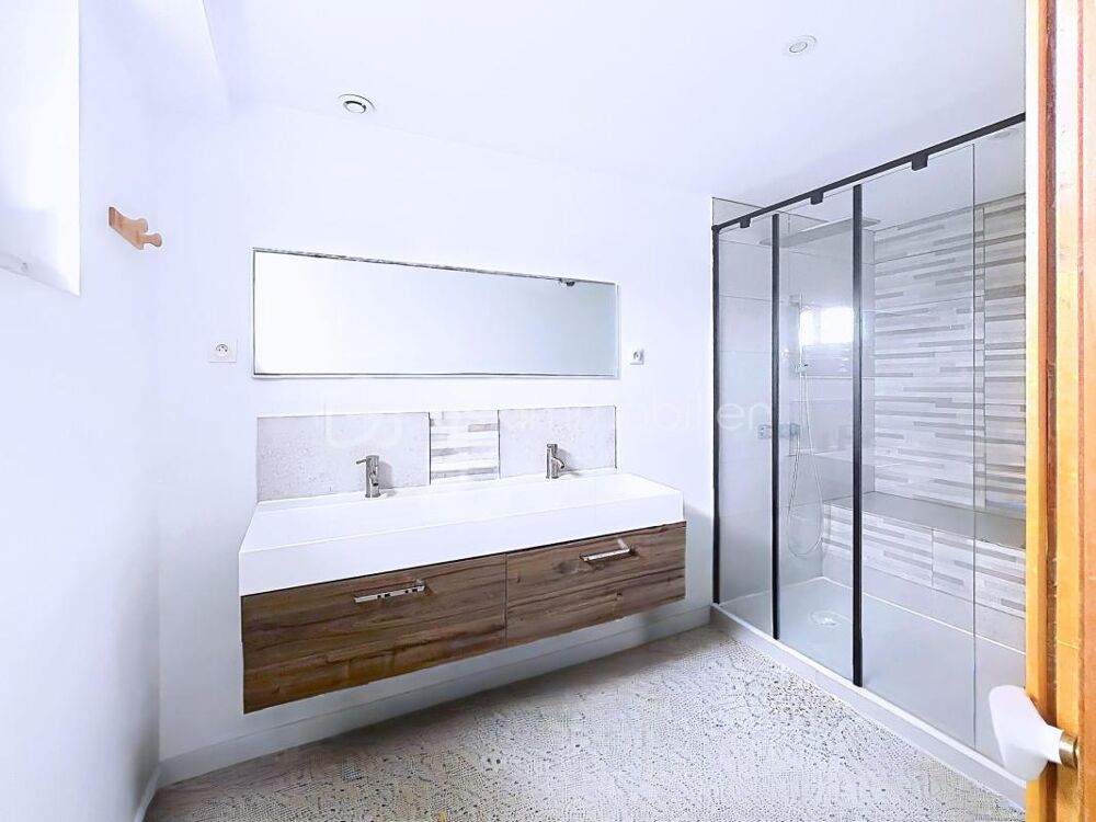 NOUVEAU PRIX  À proximité de Bornel  Maison familiale avec dépendance et beau potentiel 299 000 €