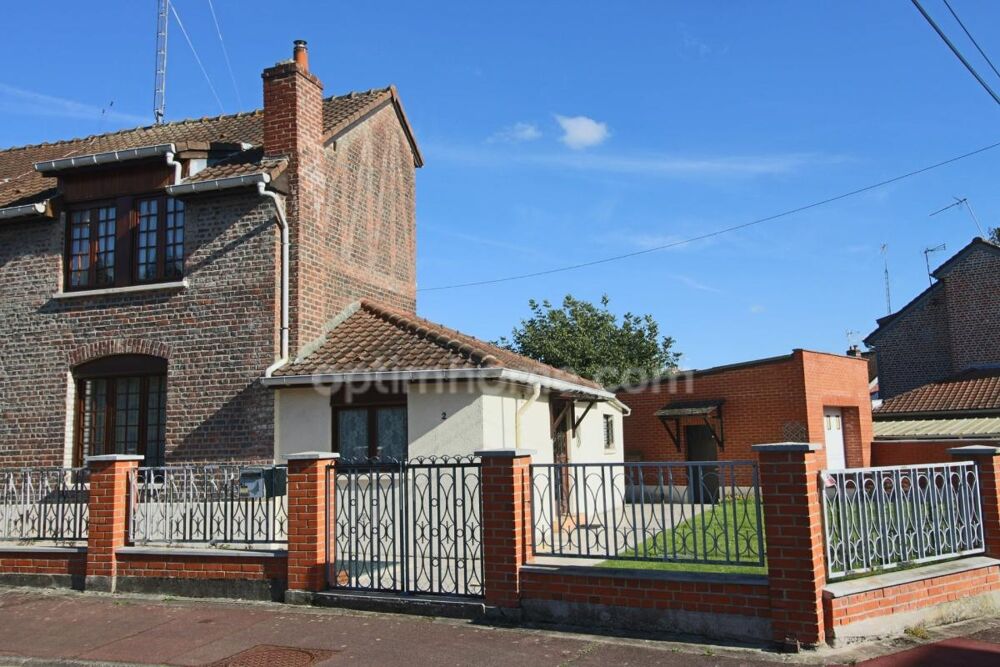 Roubaix - Aux confins de Hem et Croix Beaumont - Maison à potentiel sur grand terrain