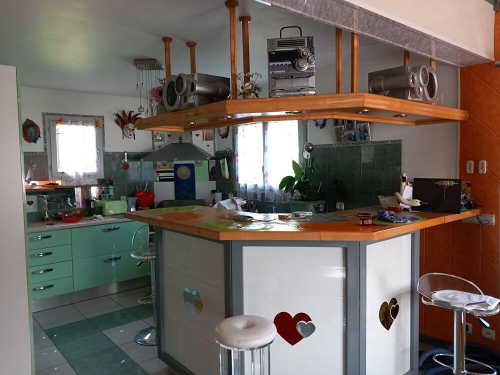 Maison 6 pièce(s) 179 m2