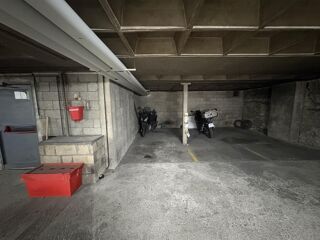  Parking / Garage à vendre 12 m² Paris
