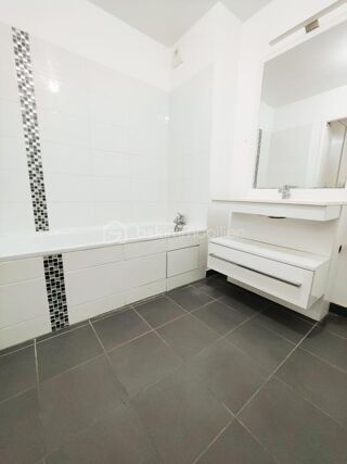  Appartement � vendre 3 pi�ces 64 m�