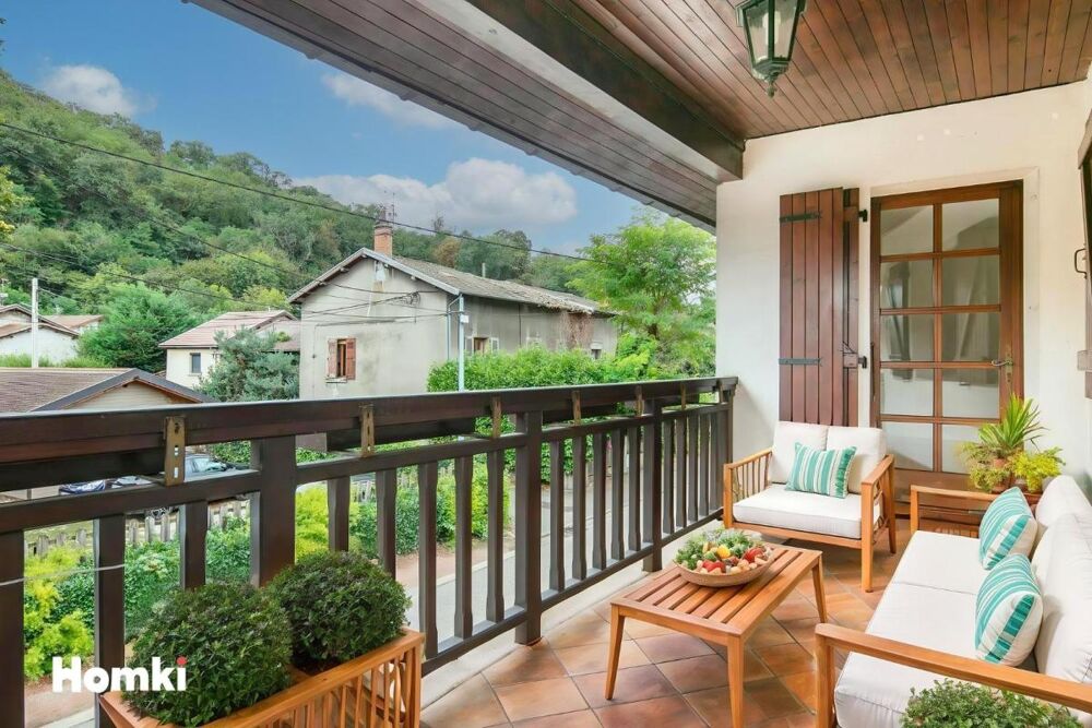 Maison de village de 103 m² avec terrasse, cour et balcon  À deux pas de la Frange Verte