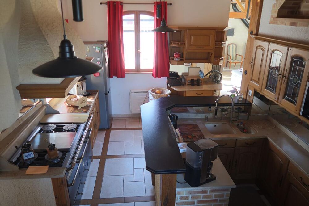 MAISON ANCIENNE COMPLETEMENT RENOVEE PAR UN COMPAGNON DE FRANCE