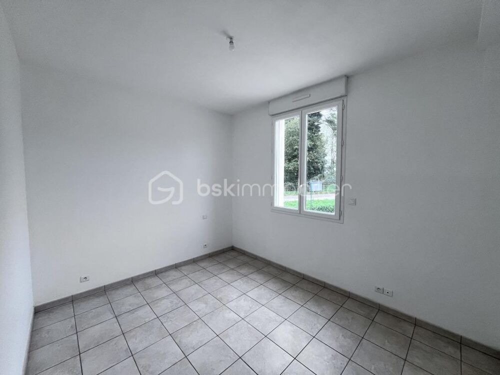 Vente Maison MAISON RARE SUR LE MARCHE AVEC VIE ENTIERE DE PLAIN PIED 4 CHAMBRES NON MITOYENNE Ploermel