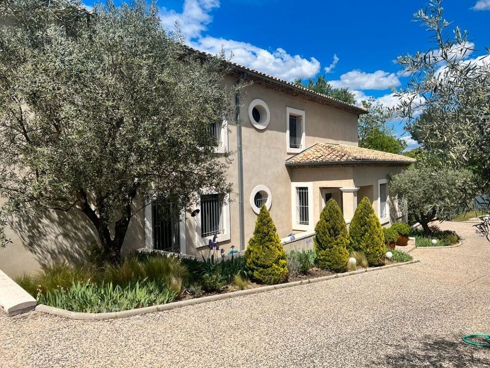 Location Maison Maison de 275m2 à louer sur Montpellier Montpellier
