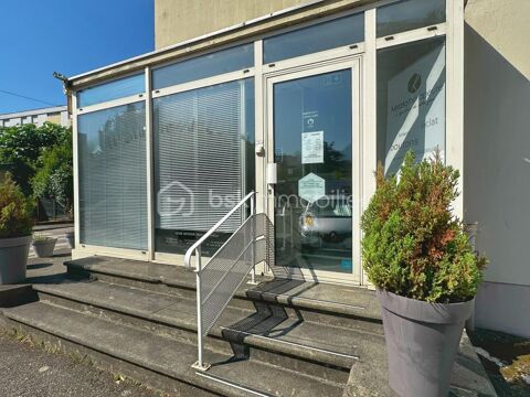   LOCAL PROFESSIONNEL 71 m² – SECTEUR MÉRANDE – CHAMBÉRY – CLIMATISÉ – DOUBLE ENTRÉE – GRANDE CAVE 